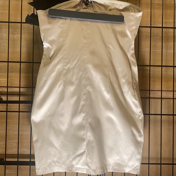 Blaque Label Blush Satin Strapless Cocktail Dress w/Stunning Floral Appliqué - Picture 2 of 3